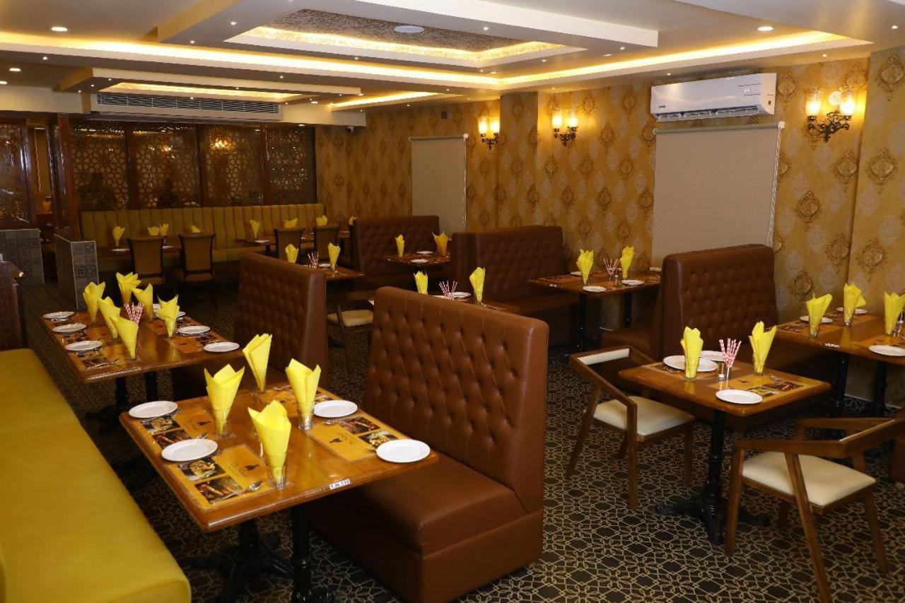 Hotel Windsor Plaza 하이데라바드 외부 사진