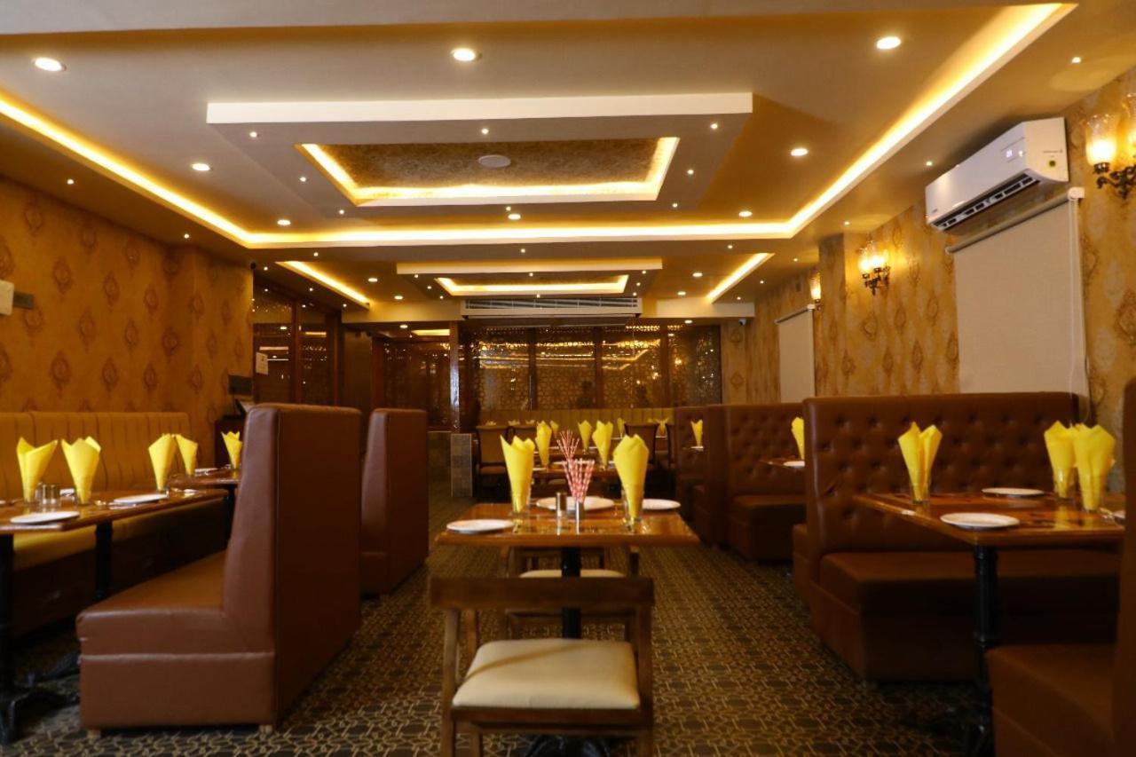 Hotel Windsor Plaza 하이데라바드 외부 사진