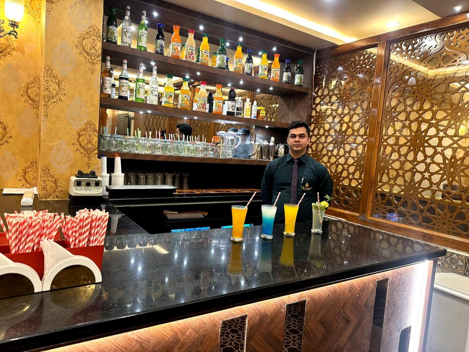 Hotel Windsor Plaza 하이데라바드 외부 사진