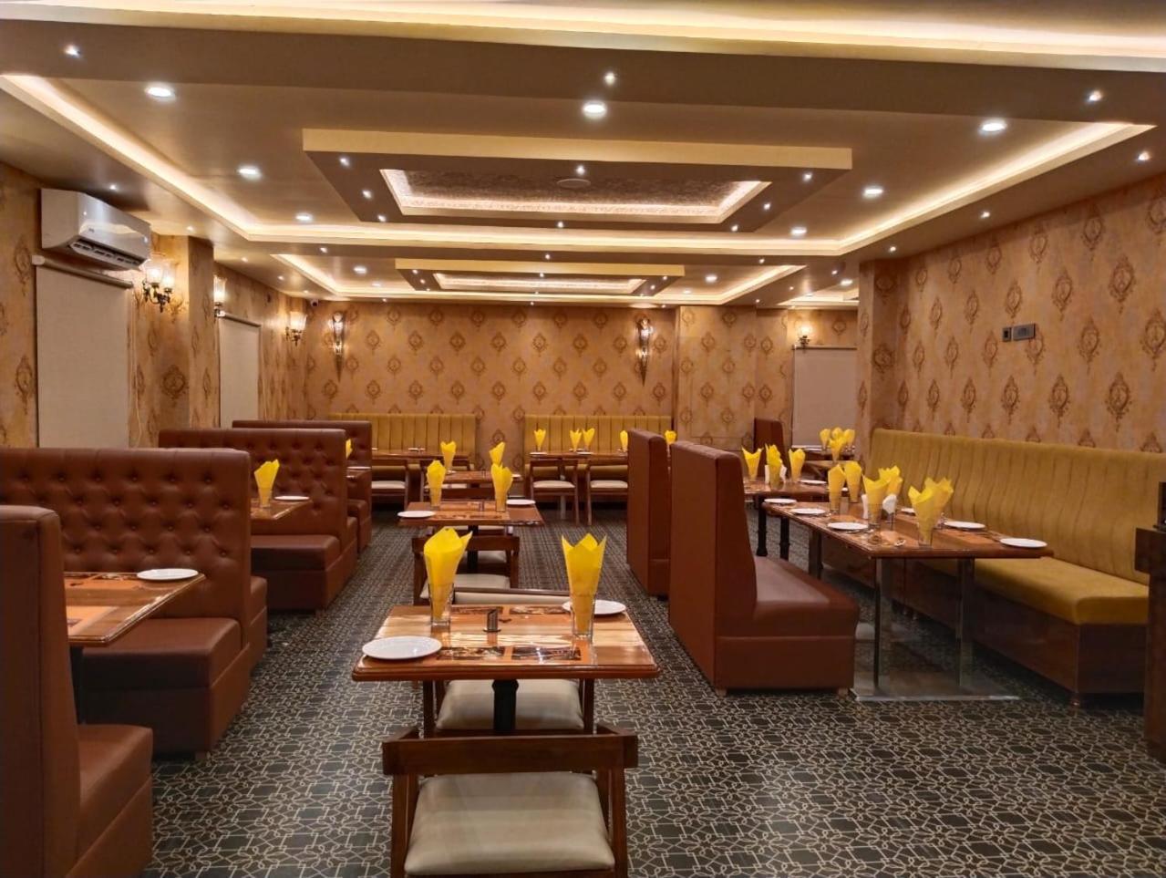 Hotel Windsor Plaza 하이데라바드 외부 사진